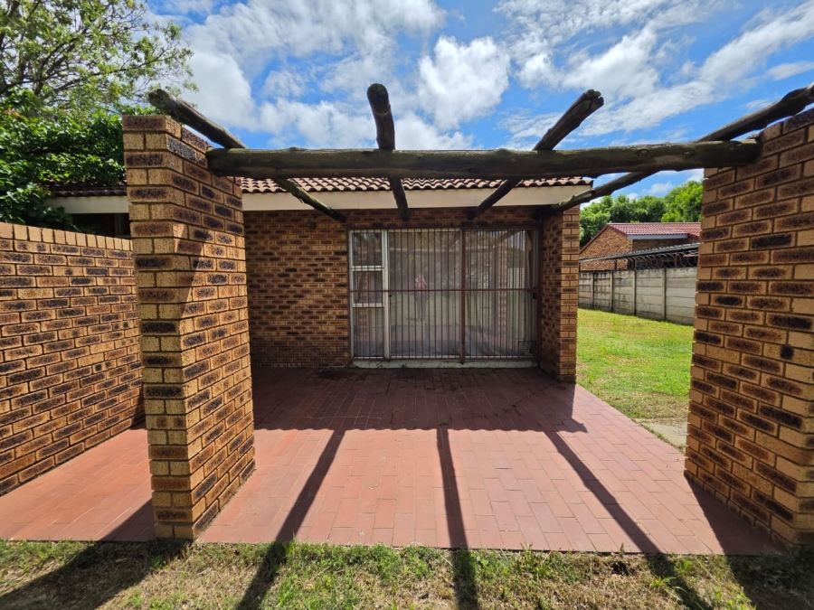 3 Bedroom Property for Sale in Kitty Free State